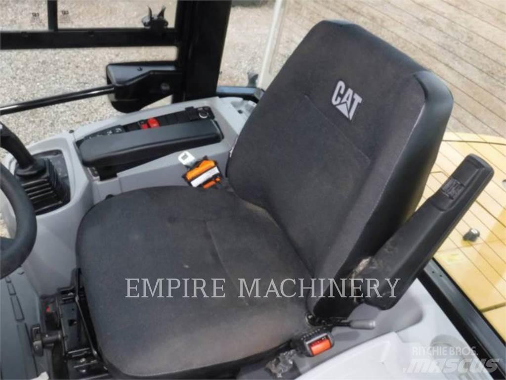 CAT 910-14 Фронтальні навантажувачі