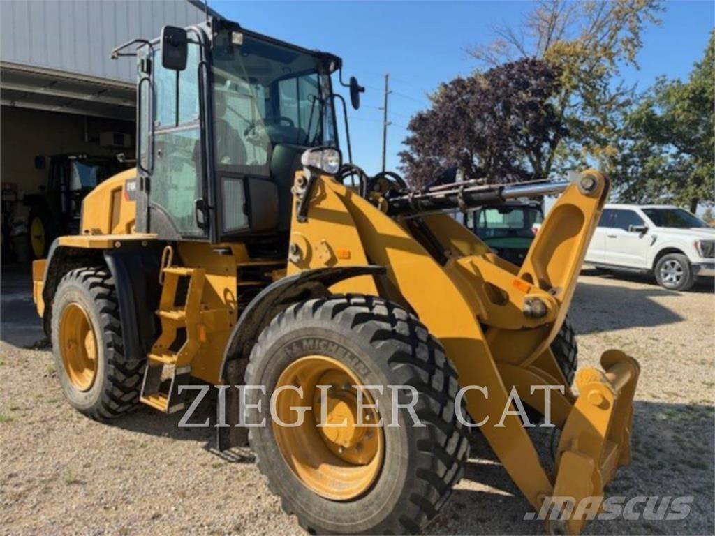 CAT 910K Фронтальні навантажувачі
