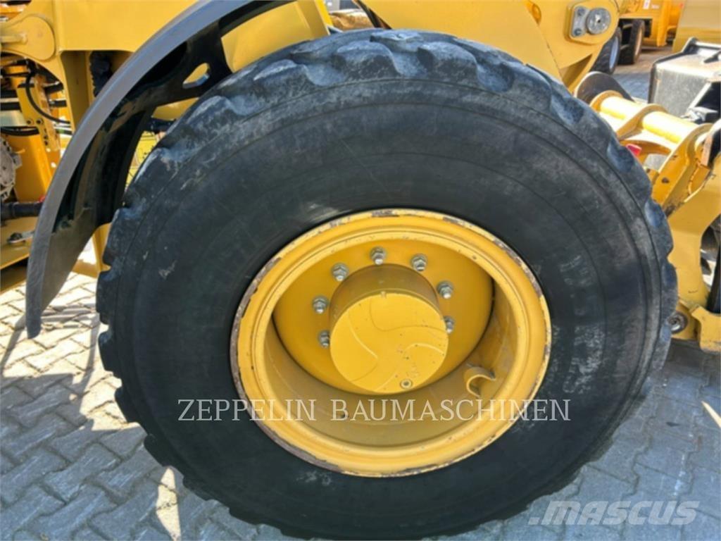 CAT 914-14A Фронтальні навантажувачі