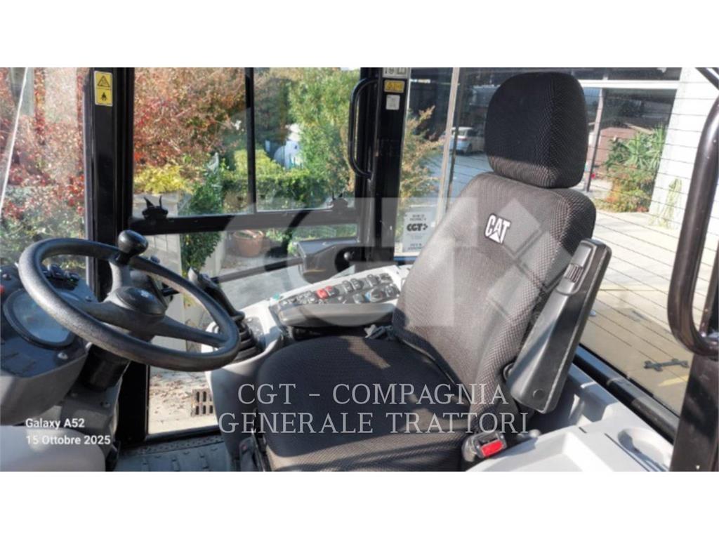 CAT 914M Фронтальні навантажувачі