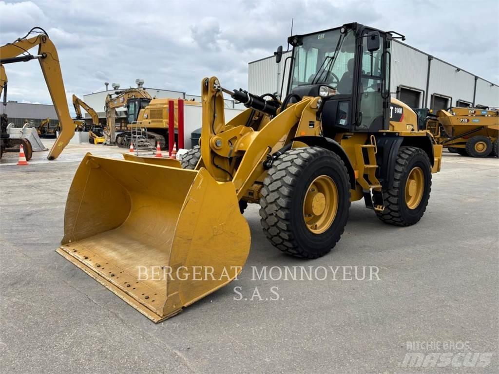 CAT 914M Фронтальні навантажувачі