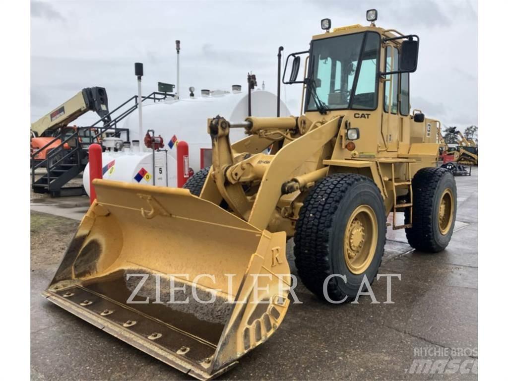 CAT 916 Фронтальні навантажувачі
