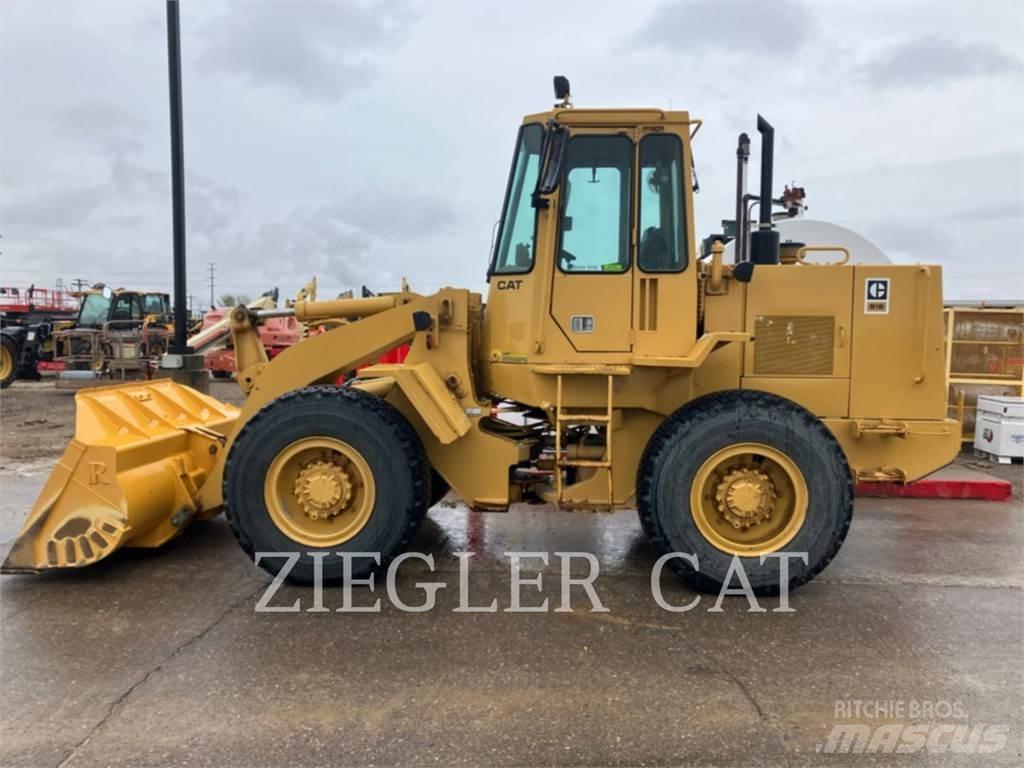 CAT 916 Фронтальні навантажувачі
