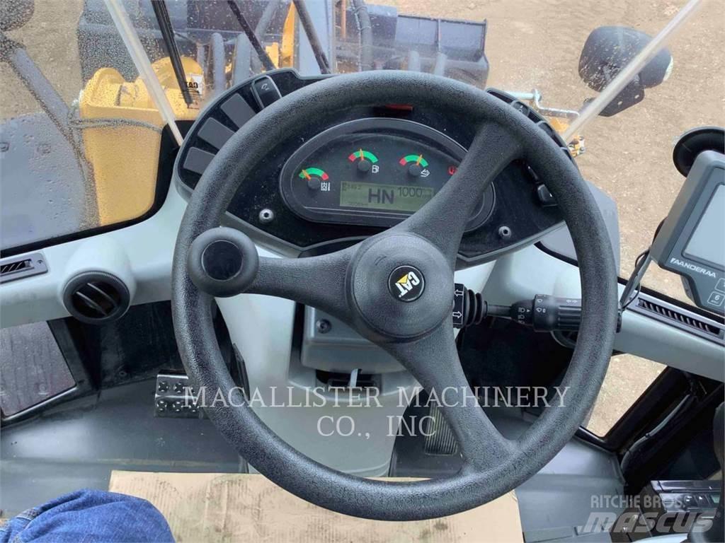 CAT 918M Фронтальні навантажувачі