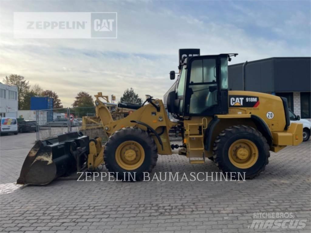 CAT 918M Фронтальні навантажувачі