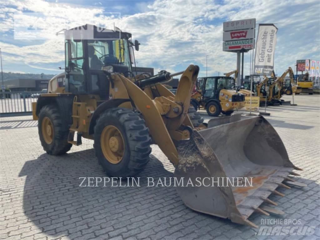 CAT 918M Фронтальні навантажувачі