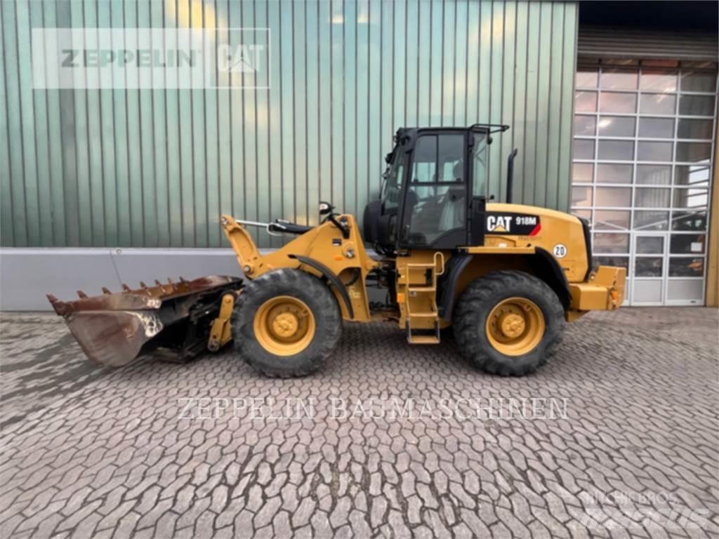 CAT 918M Фронтальні навантажувачі