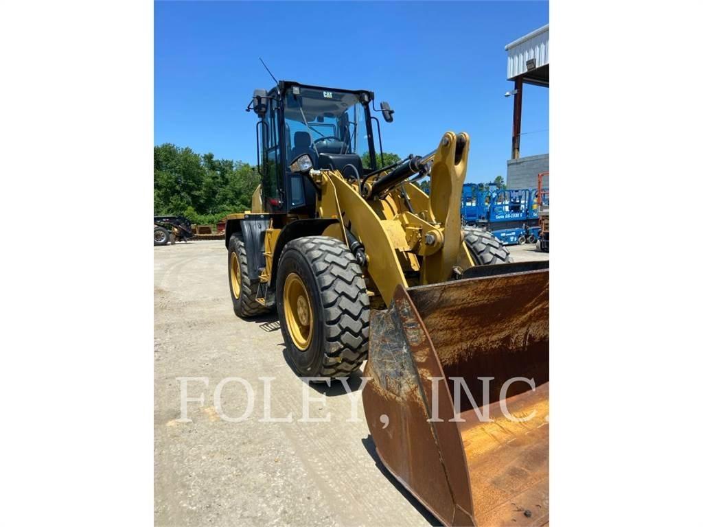 CAT 918M Фронтальні навантажувачі