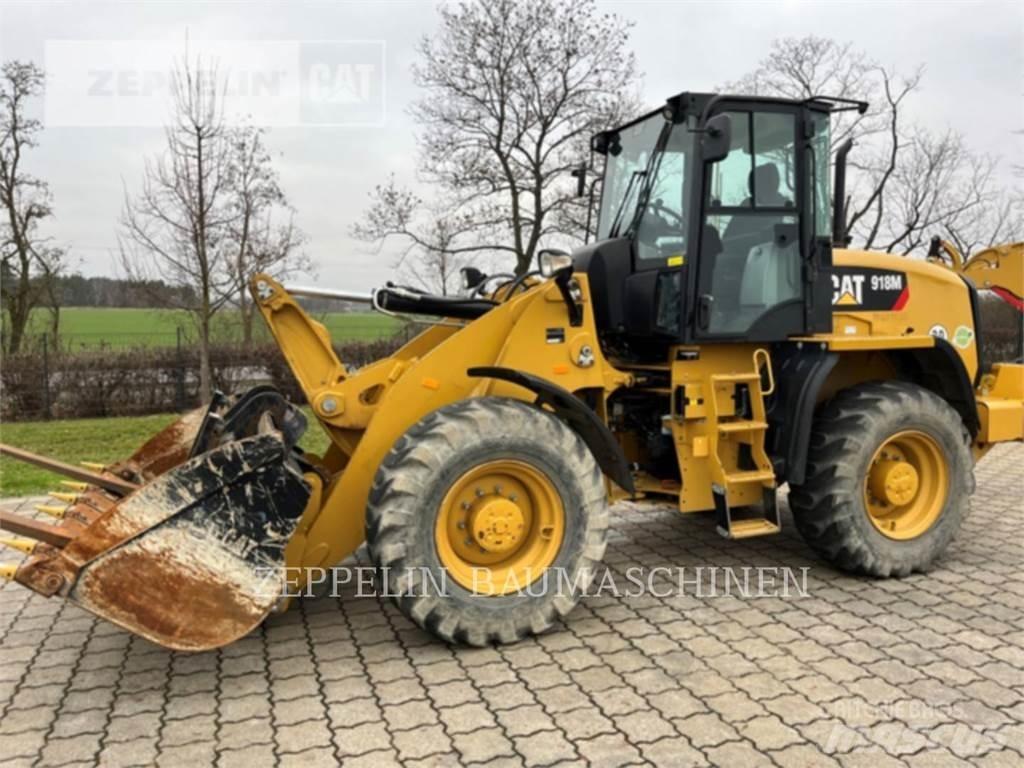 CAT 918M Фронтальні навантажувачі