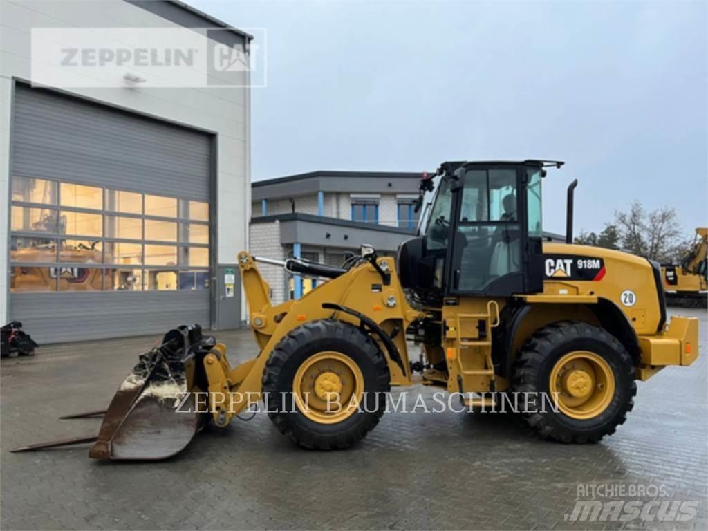 CAT 918M Фронтальні навантажувачі