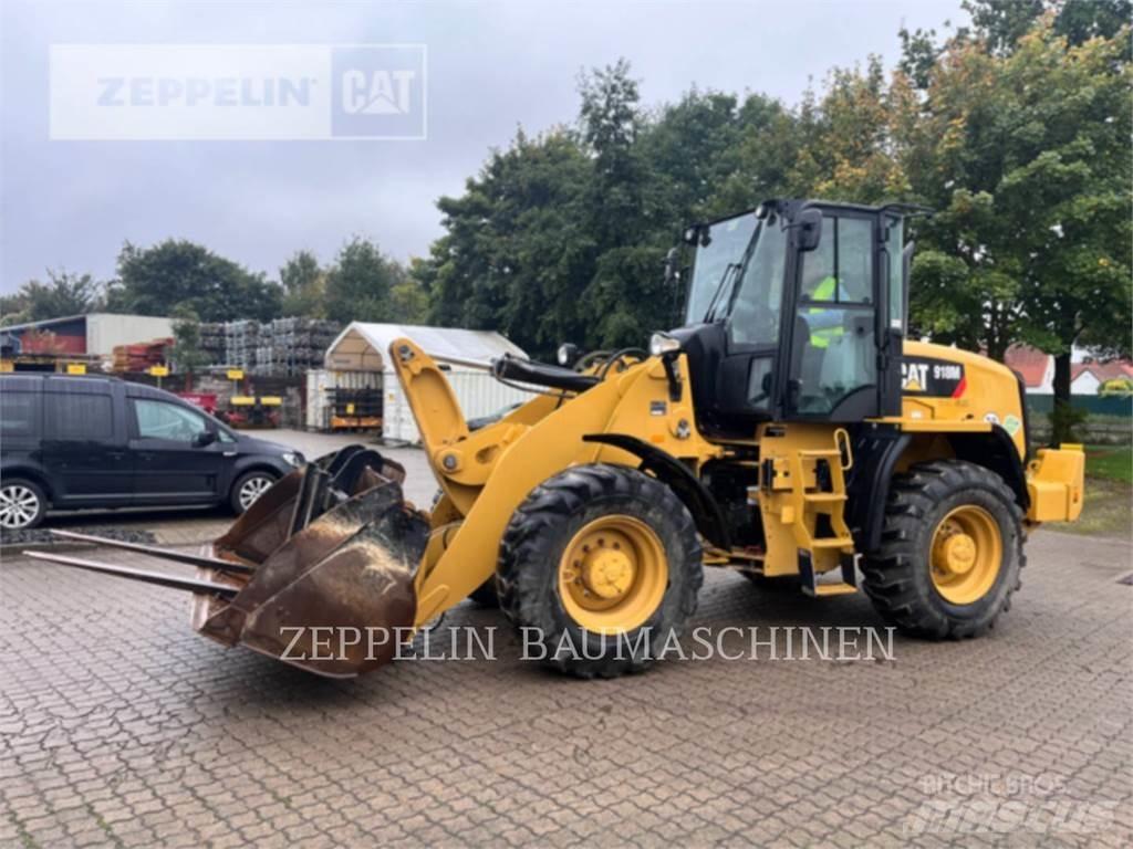 CAT 918M Фронтальні навантажувачі