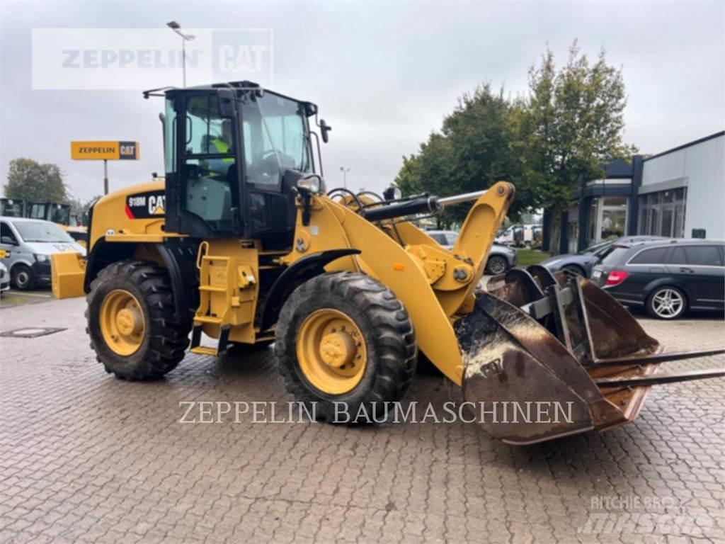 CAT 918M Фронтальні навантажувачі