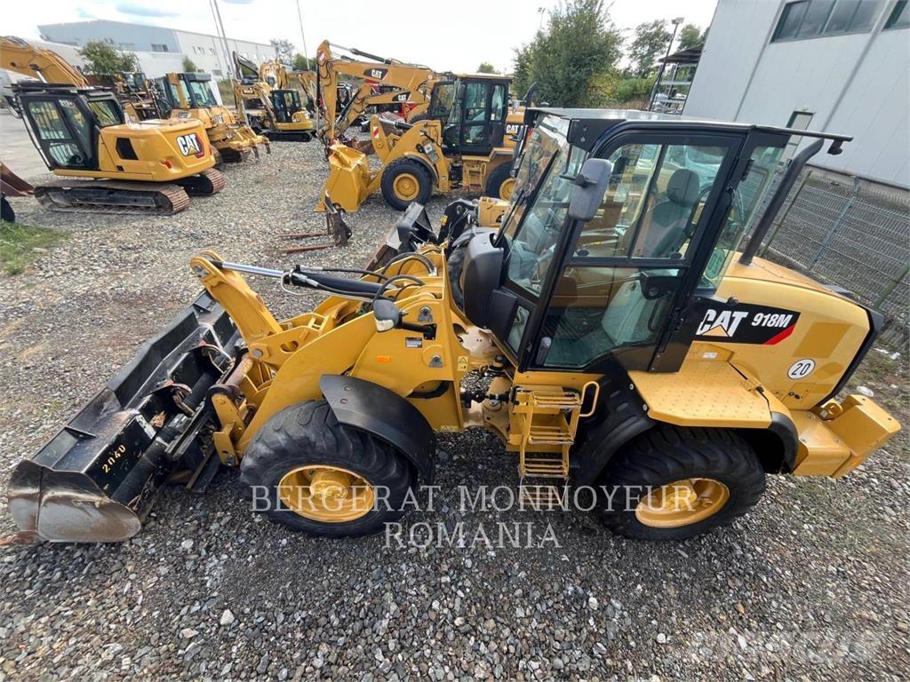 CAT 918M Фронтальні навантажувачі