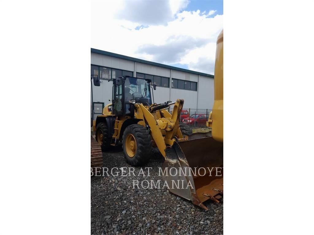 CAT 918M Фронтальні навантажувачі