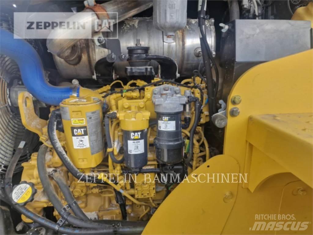CAT 918M Фронтальні навантажувачі