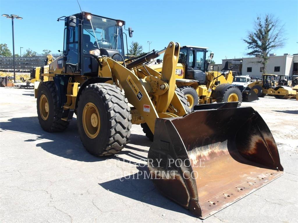 CAT 918M Фронтальні навантажувачі