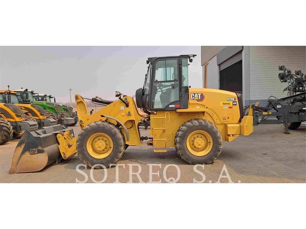 CAT 920K Фронтальні навантажувачі