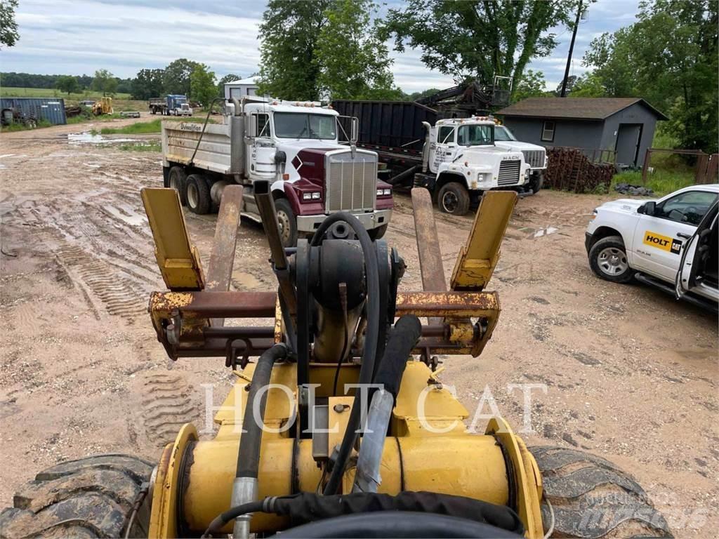 CAT 924G Фронтальні навантажувачі