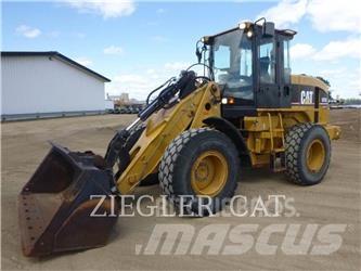 CAT 924G Фронтальні навантажувачі