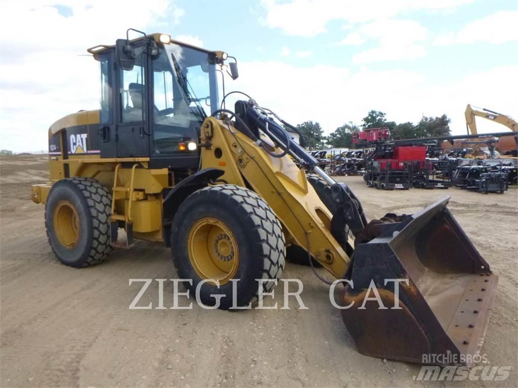 CAT 924G Фронтальні навантажувачі