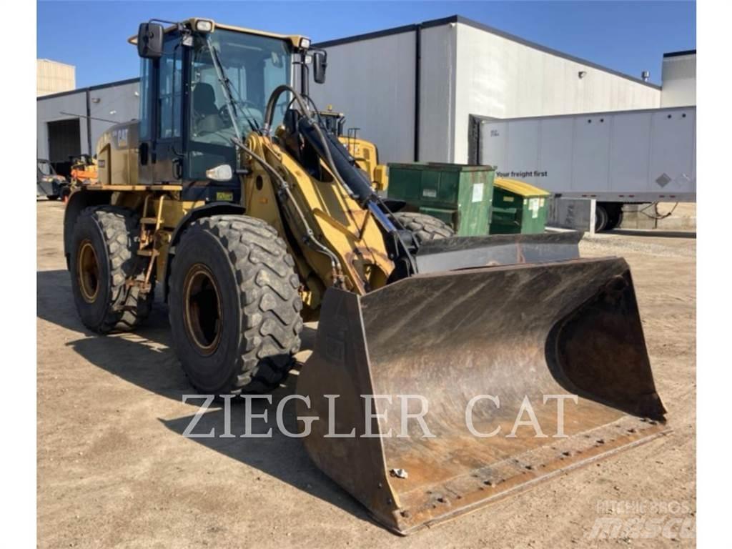 CAT 924H Фронтальні навантажувачі