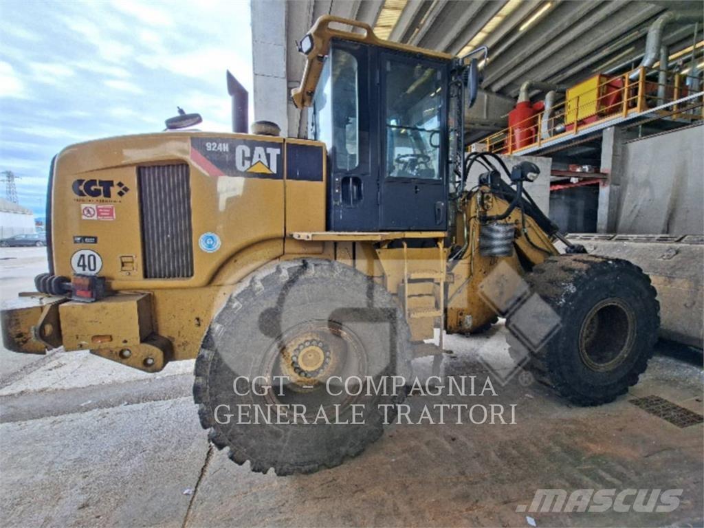 CAT 924H Фронтальні навантажувачі