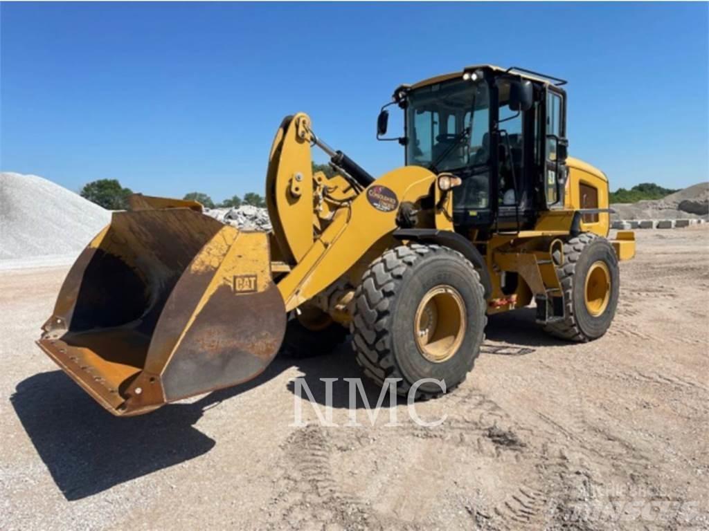 CAT 924K Фронтальні навантажувачі