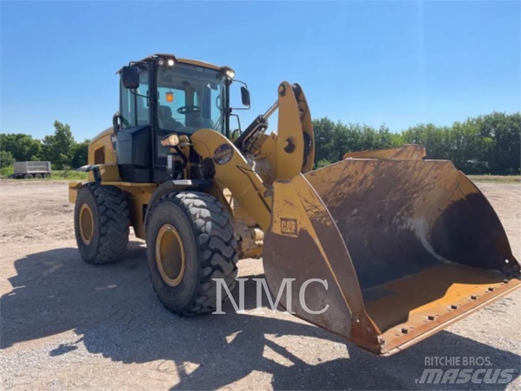 CAT 924K Фронтальні навантажувачі