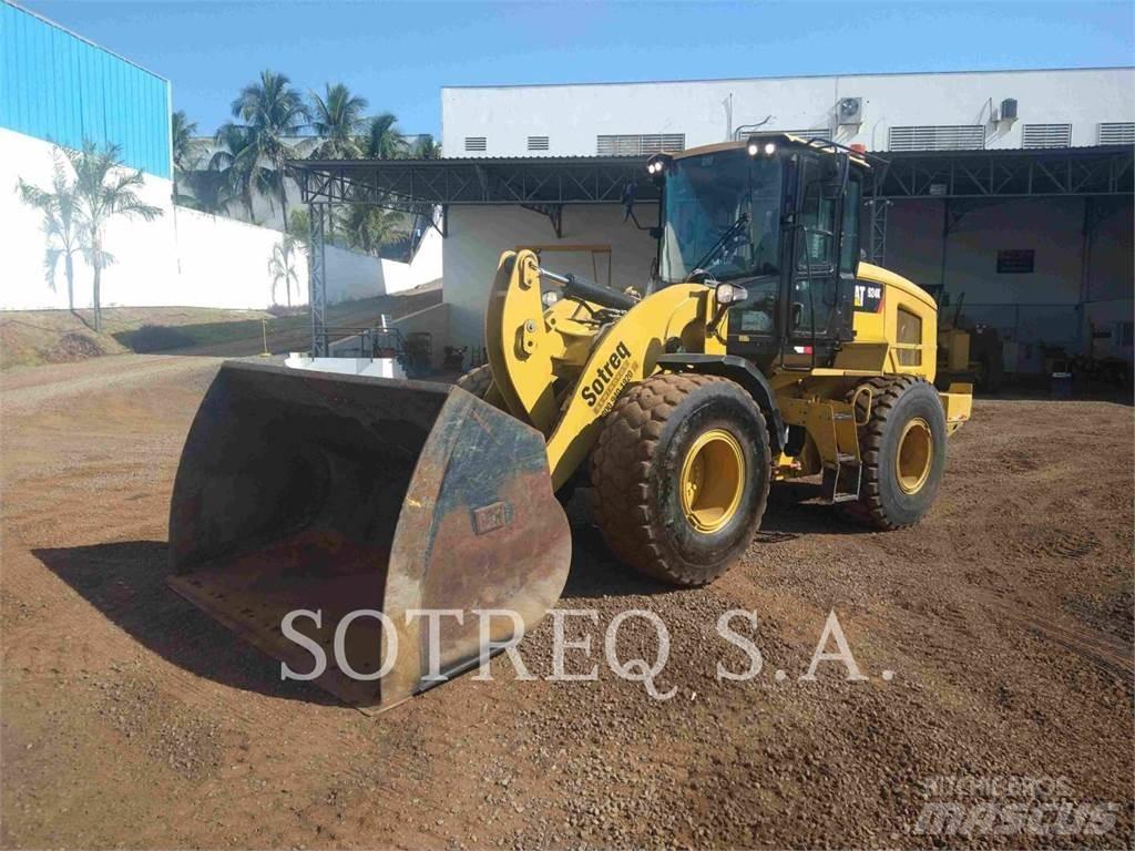 CAT 924K Фронтальні навантажувачі