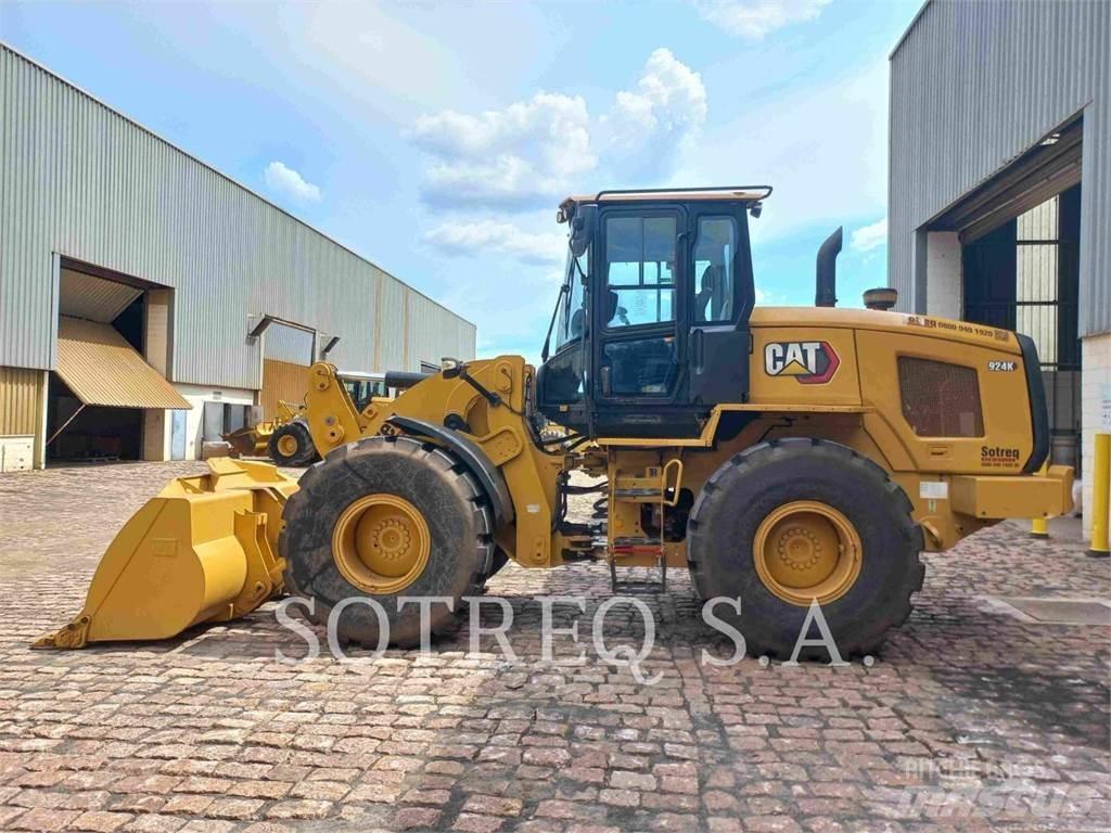 CAT 924K Фронтальні навантажувачі