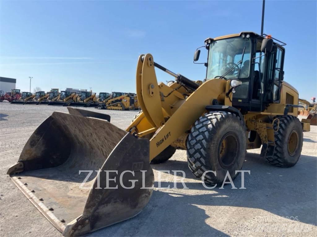 CAT 924K Фронтальні навантажувачі