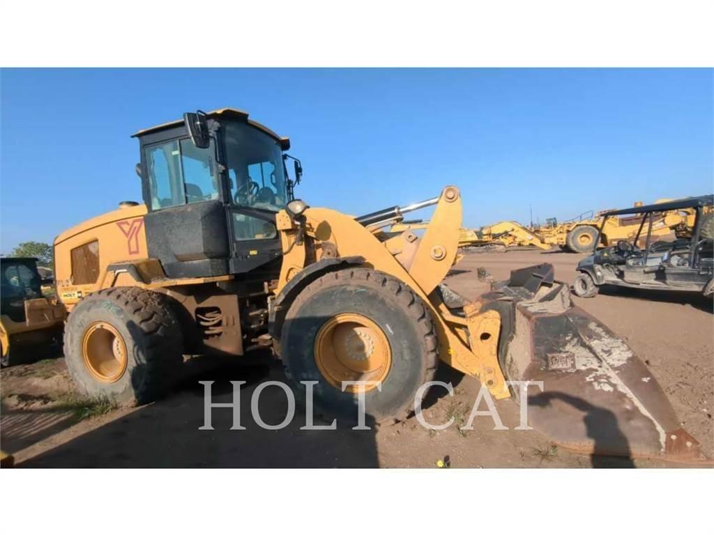 CAT 924K Фронтальні навантажувачі