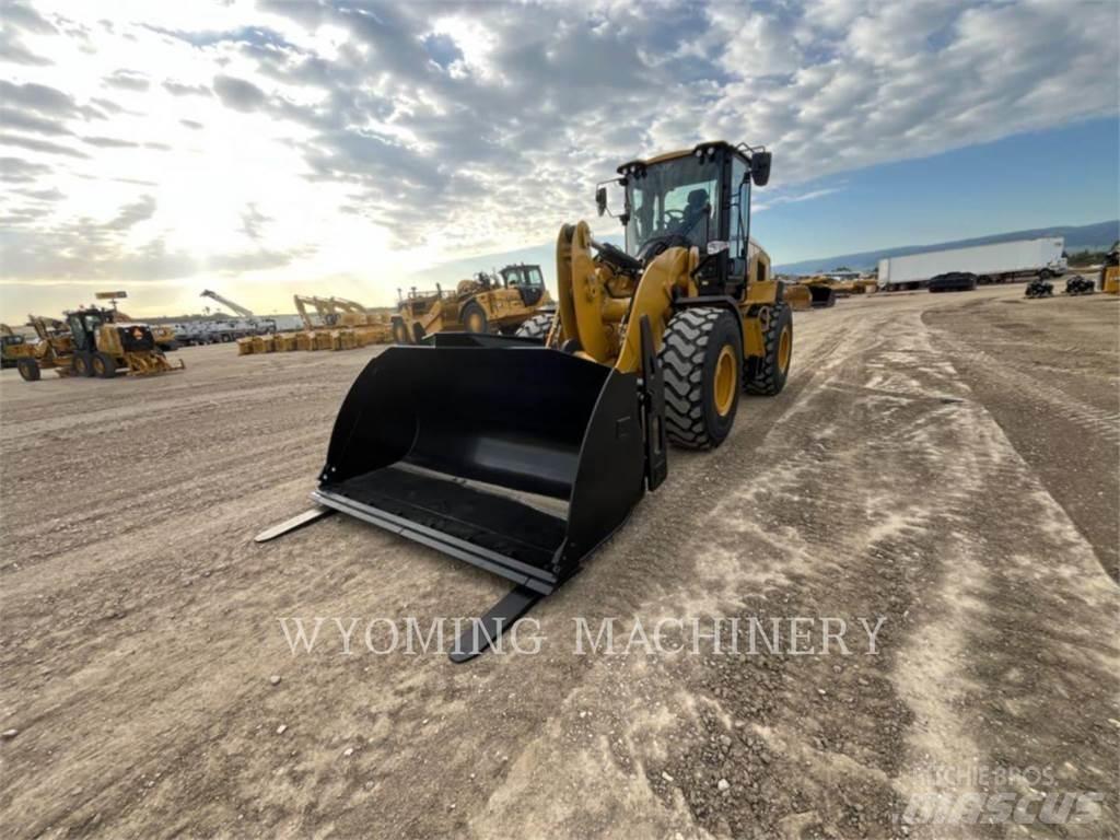 CAT 926 Фронтальні навантажувачі
