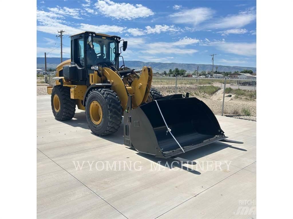 CAT 926 Фронтальні навантажувачі