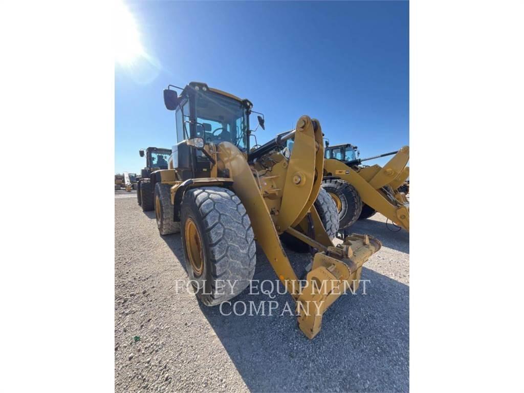 CAT 926M Фронтальні навантажувачі