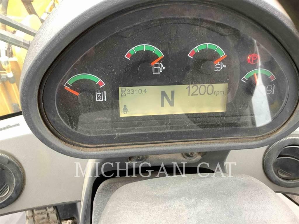 CAT 926M Фронтальні навантажувачі