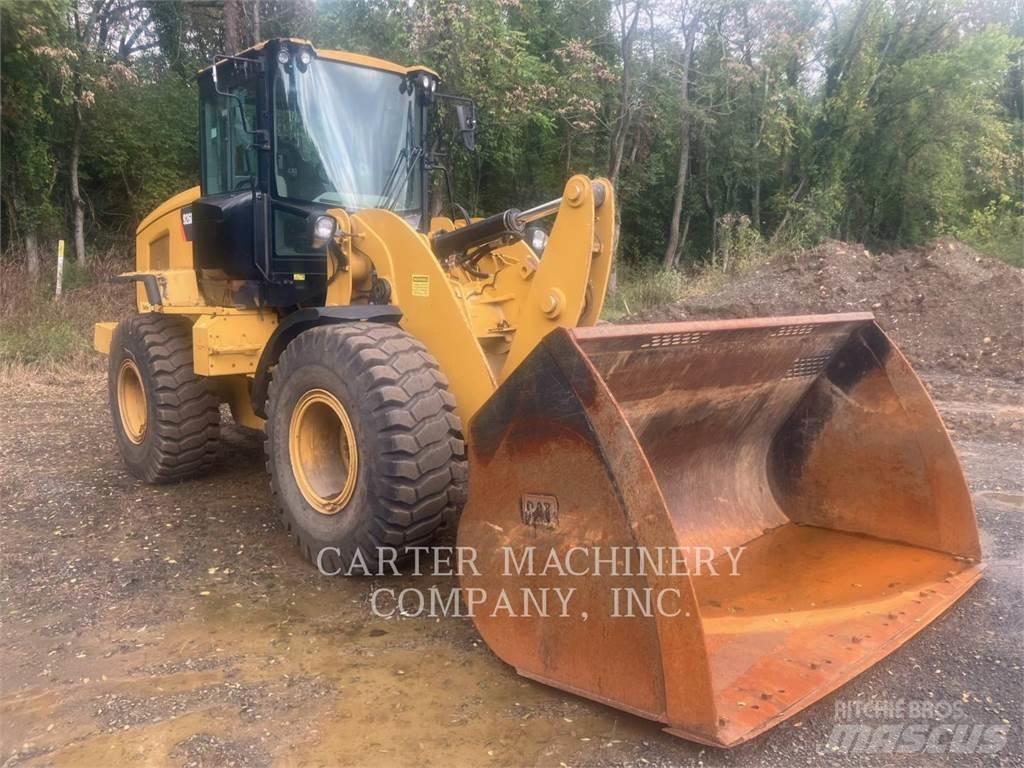 CAT 926M Фронтальні навантажувачі