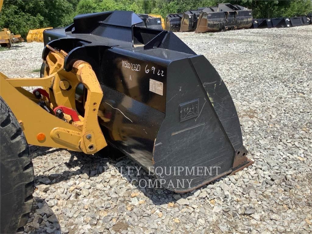 CAT 926M Фронтальні навантажувачі