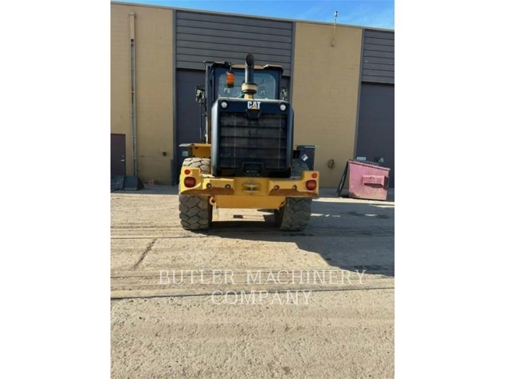 CAT 926M Фронтальні навантажувачі