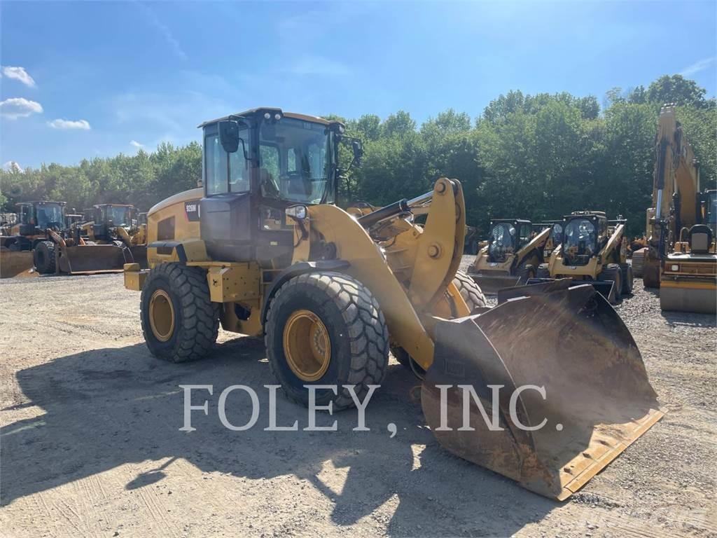 CAT 926M Фронтальні навантажувачі