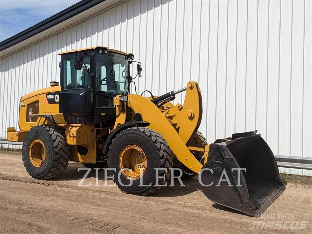CAT 926M Фронтальні навантажувачі