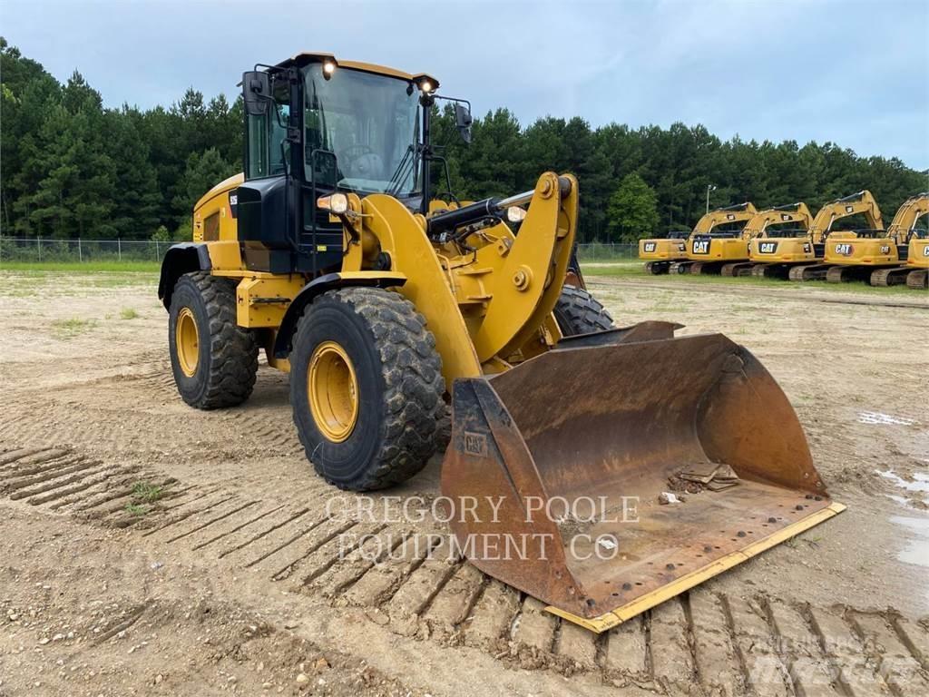CAT 926M Фронтальні навантажувачі