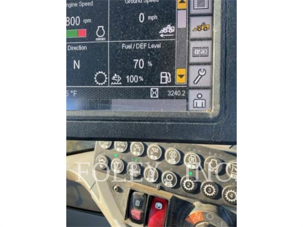 CAT 926M Фронтальні навантажувачі