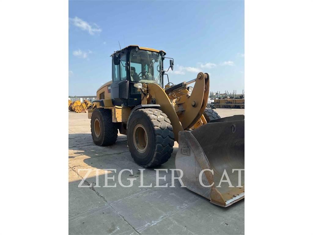 CAT 926M Фронтальні навантажувачі