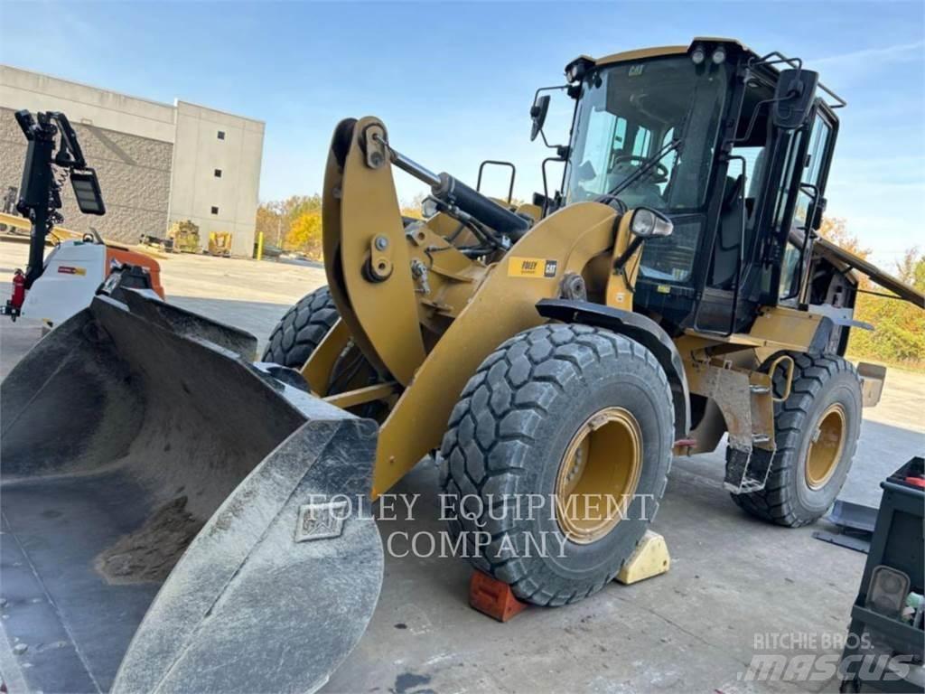 CAT 926M Фронтальні навантажувачі