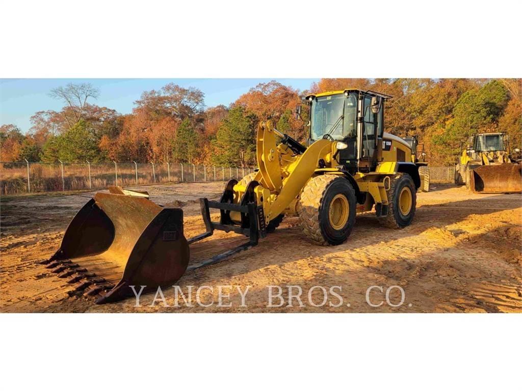 CAT 926M Фронтальні навантажувачі