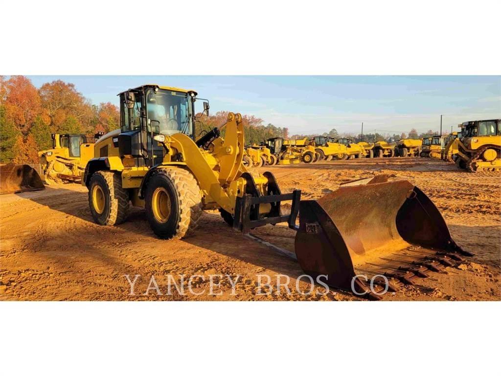 CAT 926M Фронтальні навантажувачі