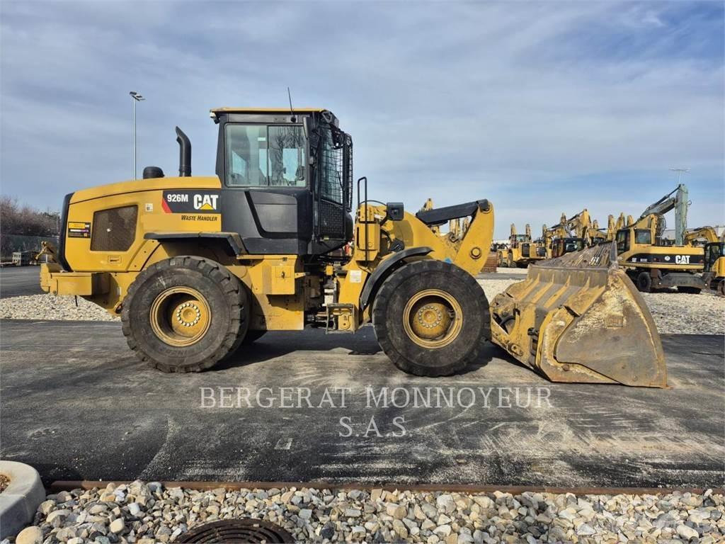 CAT 926M Фронтальні навантажувачі