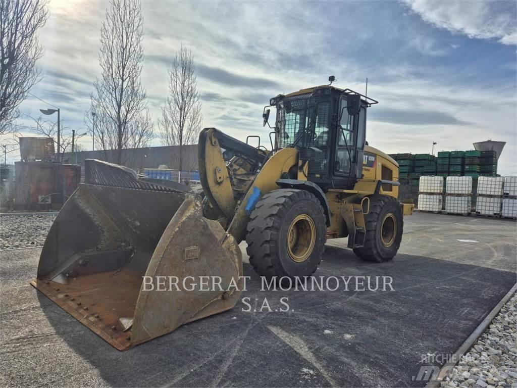 CAT 926M Фронтальні навантажувачі