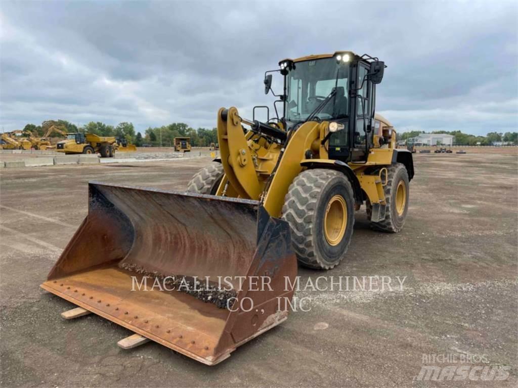 CAT 926M Фронтальні навантажувачі